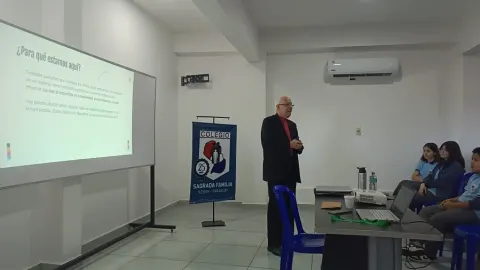 Proyecto Emprendedores: “Manos jóvenes, artes sin límites“