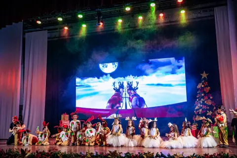 Con mucha emoción celebramos la Clausura de Danza del Nivel Inicial “The Magic of Christmas” Agradecemos profundamente a...