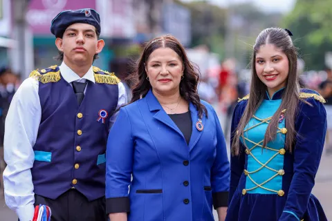 Con inmenso orgullo felicitamos a todos los alumnos y docentes quienes participaron del Desfile Cívico Estudiantil repre...