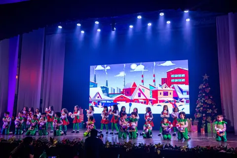 Con mucha emoción celebramos la Clausura de Danza del Nivel Inicial “The Magic of Christmas” Agradecemos profundamente a...