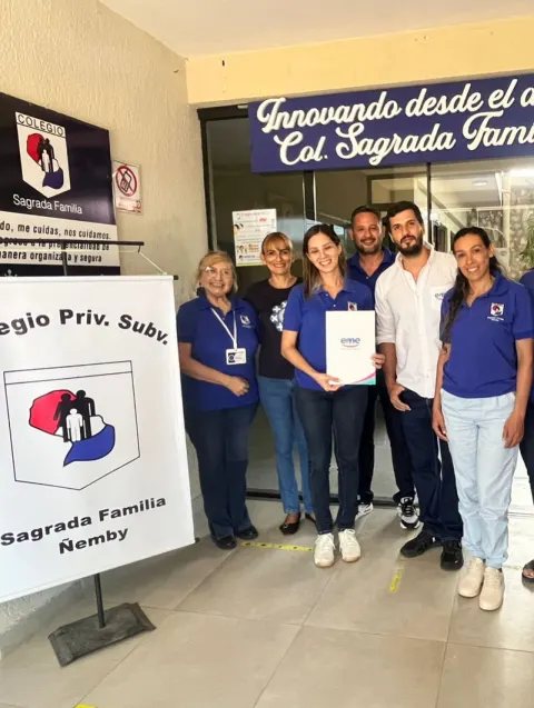 La comunidad educativa del Colegio Sagrada Familia informa con satisfacción la firma de un convenio con el Servicio Médi...