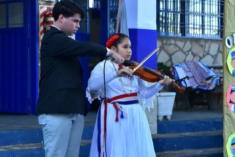 Homenaje al Maestro Turno Tarde