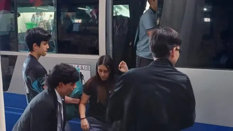 En el marco de las Justas Deportivas , los alumnos realizaron una noble campaña de solidaridad recolectando víveres con…