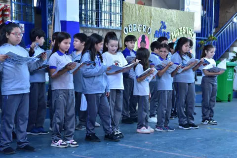 Homenaje al Maestro Turno Tarde