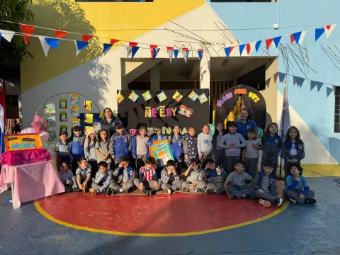 Lanzamiento y presentación de los libros del proyecto Ñe’ery, Primer y Sexto Grado