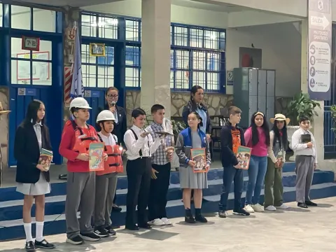 Lanzamiento y presentación de los libros del proyecto Ñe’ery, Primer y Sexto Grado