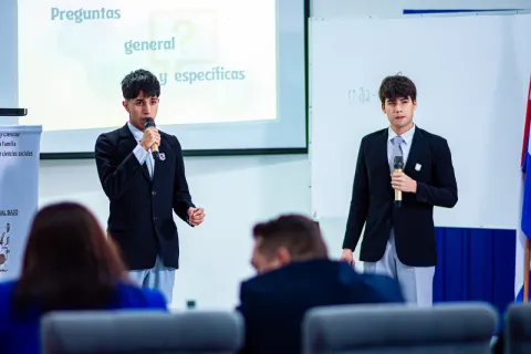 Defensa de Proyectos Tercer Año 2025•