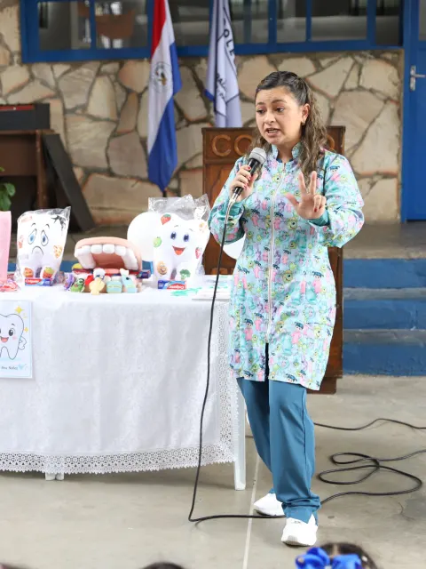 Esta tarde recibimos con mucha alegría la visita de la Dra. Ana Núñez, quien compartió con nuestros niños una entretenid...