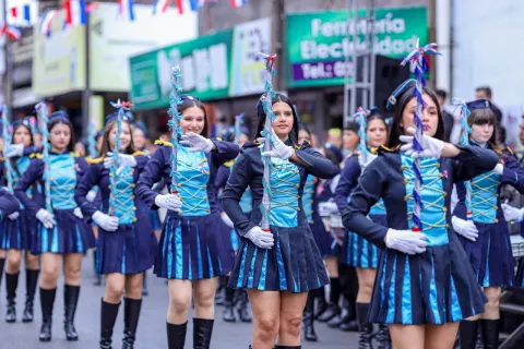 Desfile en Conmemoración de los 127 Años de la Fundación de la Ciudad de Ñemby