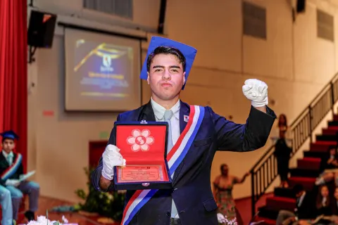 Celebramos con orgullo la culminación de una etapa significativa para los alumnos del Noveno y Tercer Año. Este logro es...