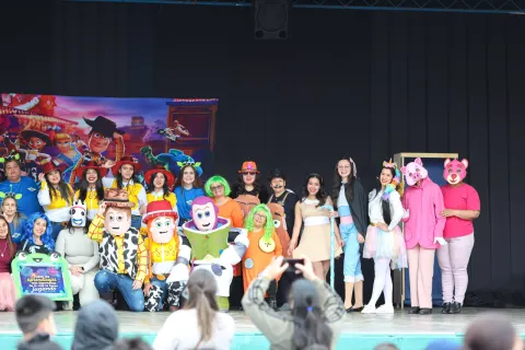 Homenaje Día del Niño Colegio Sagrada Familia