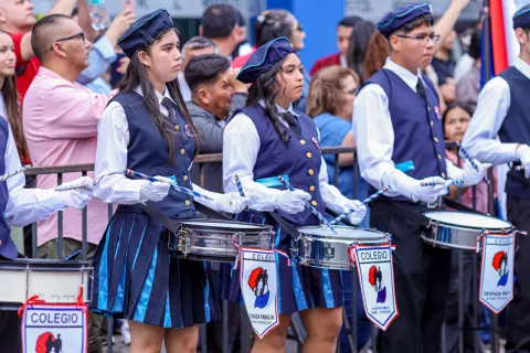 Desfile en Conmemoración de los 127 Años de la Fundación de la Ciudad de Ñemby