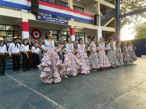 Celebrando 26 años de historia y dedicación